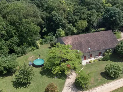 Außenseite Ferienhaus [Sommer]