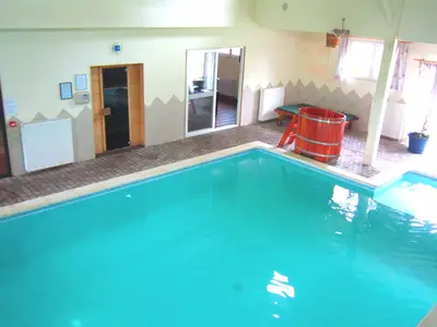 PoolOfHouse