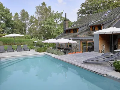 PoolOfHouse