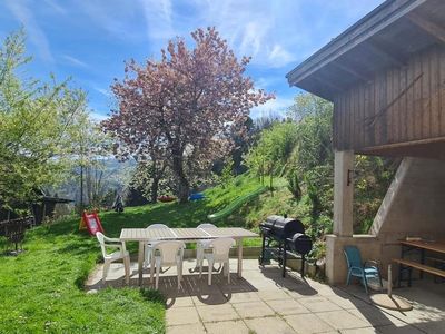 Sitzplatz mit Pergola, Smoker ( Gas/Kohlekombigrill)