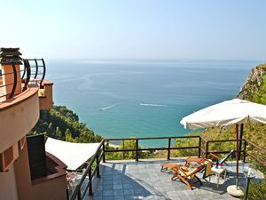 22946465-Ferienhaus-7-Sperlonga-300x225-3