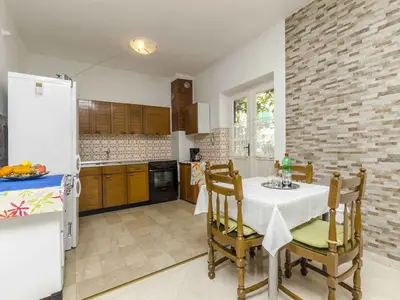 Ferienhaus für 5 Personen (80 m²) in Splitska 9/10