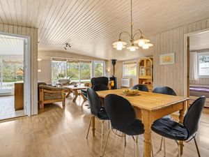 23746295-Ferienhaus-6-Spøttrup-300x225-5