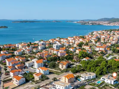 Ferienhaus für 8 Personen (150 m²) in Srima 9/10