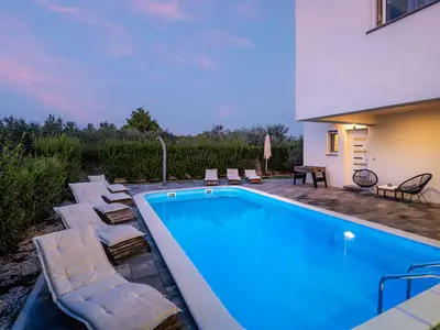 Ferienhaus für 8 Personen (150 m²) in Srima 10/10