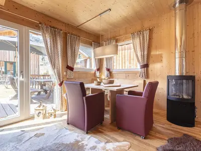 DiningRoom