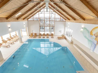 PoolOfHouse