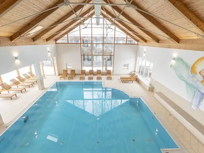 PoolOfHouse