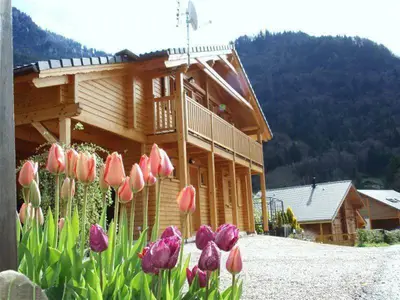 Außenseite Ferienhaus [Sommer]