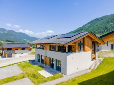 Außenseite Ferienhaus [Sommer]