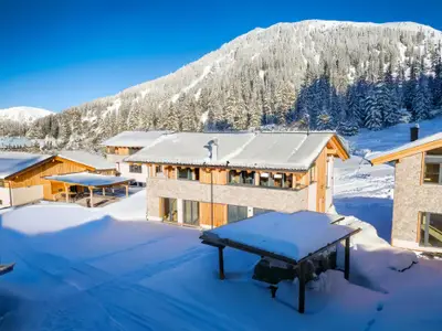 Außenseite Ferienhaus [Winter]