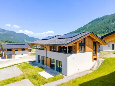 Außenseite Ferienhaus [Sommer]