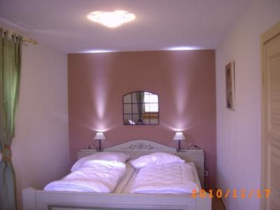 Schlafzimmer 1