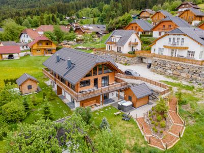 Außenseite Ferienhaus [Sommer]