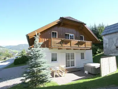 Außenseite Ferienhaus [Sommer]