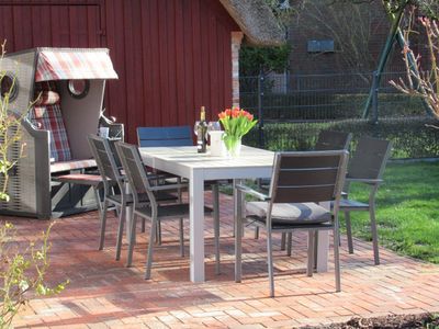 Terrasse mit Strandkorb