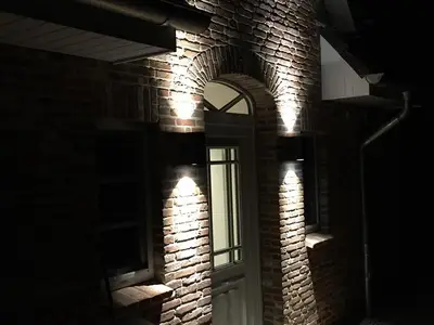 Hauseingang beleuchtet