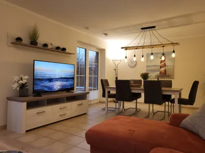 Wohnzimmer/Essbereich