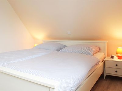 helle, freundliche Schlafzimmer