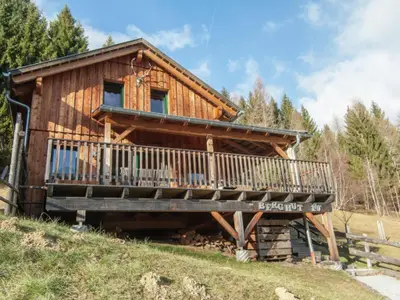 Außenseite Ferienhaus [Sommer]