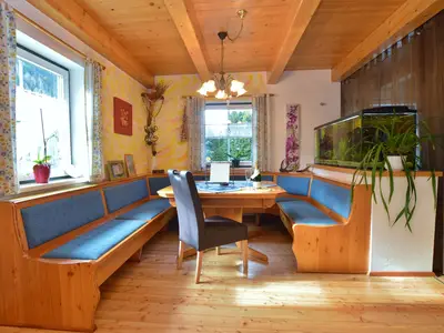 DiningRoom