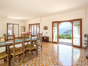 23764012-Ferienhaus-7-Stalettì-300x225-2