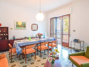 23742821-Ferienhaus-8-Stalettì-300x225-2