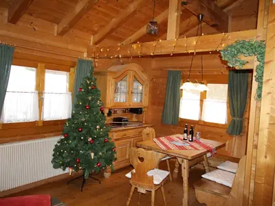 Eßbereich Hütte 01