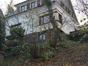 Hanglage mit steilem Aufstieg und herlichem Blick 