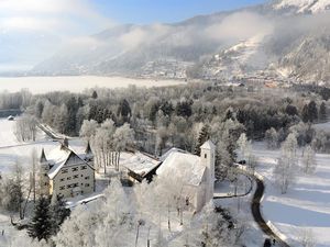 Schloss Prielau Winteransicht