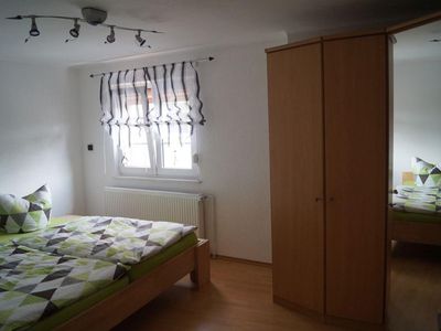 Schlafzimmer 1, Ansicht 2