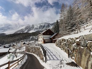 Haus hinten Winter