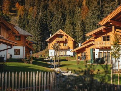 Chalets am  Gradenbach im Herbst