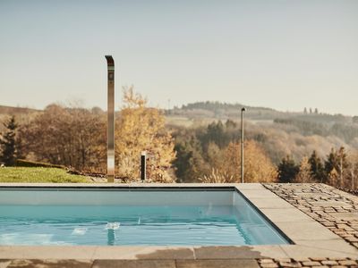 Blick über den Pool