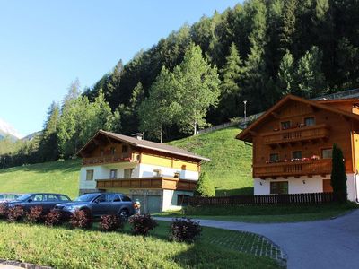 Zirbenchalet Großglockner Außenansicht 3