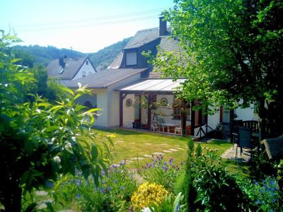 Weinlaube und Terrasse