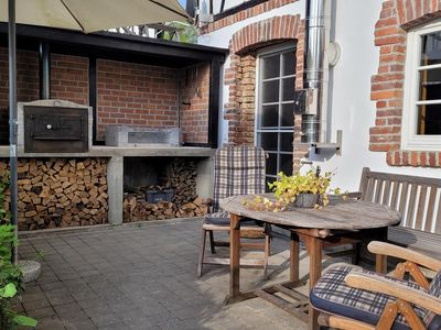 5. Terrasse mit Grill