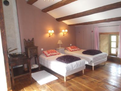 Gites de France-Aude-Le Castel-chambre lit double