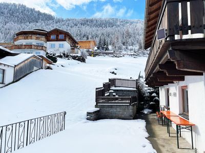 slope behind the house: ski in &amp; out