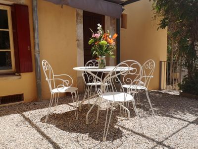 terrasse devant la maison