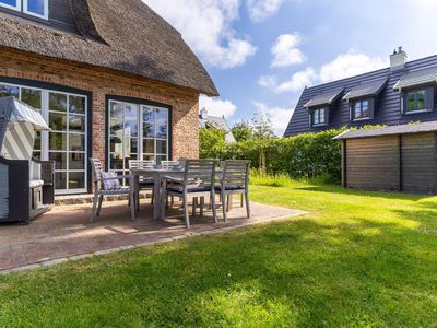 Terrasse mit Strandkorb