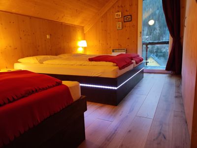 Schlafzimmer 1 mit Eichenholzparkett