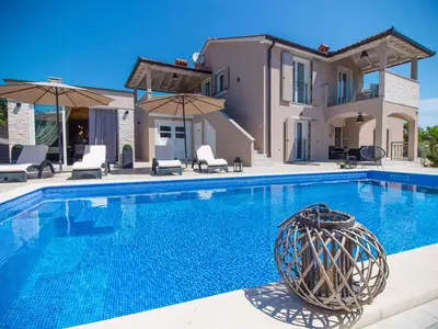 Ferienhaus für 8 Personen (250 m²) in Benčići 1/10