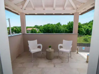 Ferienhaus für 8 Personen (250 m²) in Benčići 5/10