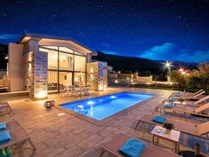 Ferienhaus für 45 Personen (550 m²) in Asprosikiá