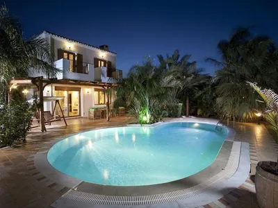 Pool. Villa Aphrodite