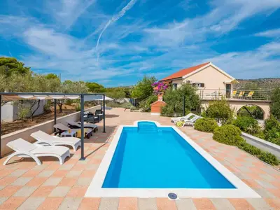 Ferienhaus für 11 Personen (280 m²) in Milna 4/10