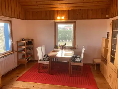 Essbereich Wohnzimmer, frisch renoviert
