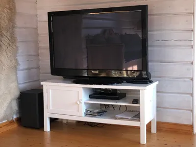Flat-TV, DVD-Player im Wohnbereich