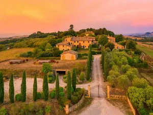 Ferienhaus für 8 Personen (290 m²) in Volterra